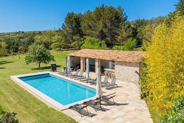 A vendre - Magnifique propriété - en Provence - Au coeur du Luberon