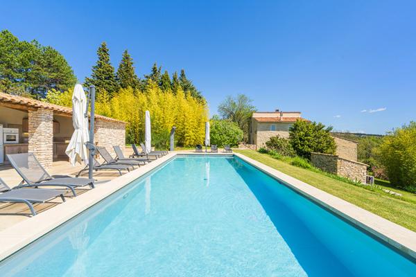 A vendre - Magnifique propriété - en Provence - Au coeur du Luberon