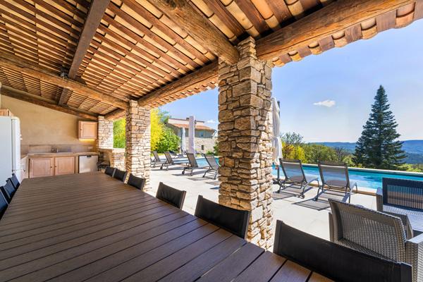 A vendre - Magnifique propriété - en Provence - Au coeur du Luberon
