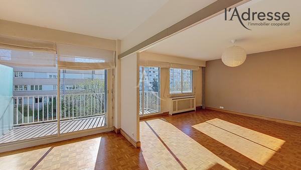 PUTEAUX/ Boieldieu - Appartement 5 pièces 121m² avec cave, parking boxé et balcon 8m²