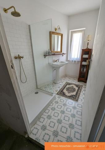 Ensemble immobilier au fort potentiel au cœur de Marguerittes
