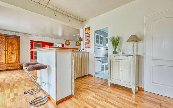 Maison à vendre    6 pièces • 231 m2 Pessac