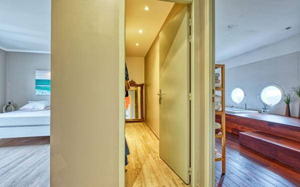 Maison à vendre    6 pièces • 231 m2 Pessac