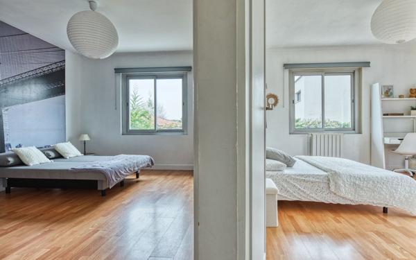 Maison à vendre    6 pièces • 231 m2 Pessac