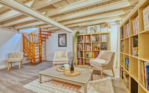 Maison à vendre    6 pièces • 231 m2 Pessac