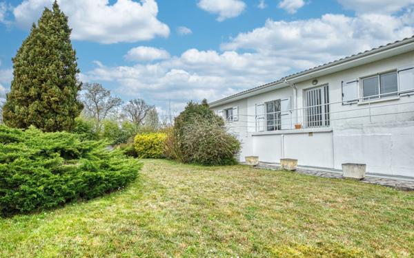 Maison à vendre    6 pièces • 231 m2 Pessac