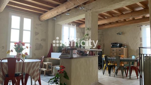 Maison
         5 pièces
        - 145 m² Exclusivité 332 280 € *