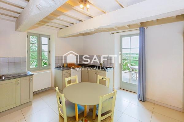 Maison de maître renovéeT7 sur une parcelle boisée de 9435m²