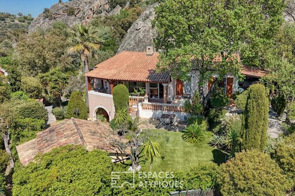 Cadre nature pour cette villa aux portes de Hyères