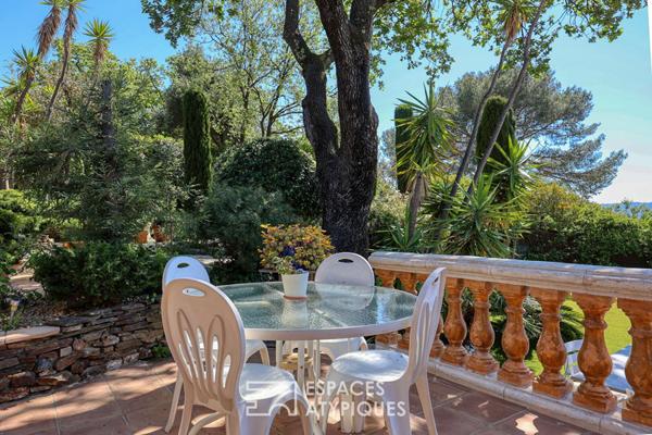 Cadre nature pour cette villa aux portes de Hyères