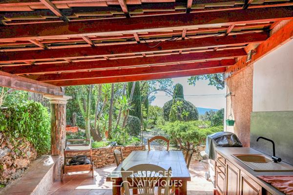 Cadre nature pour cette villa aux portes de Hyères