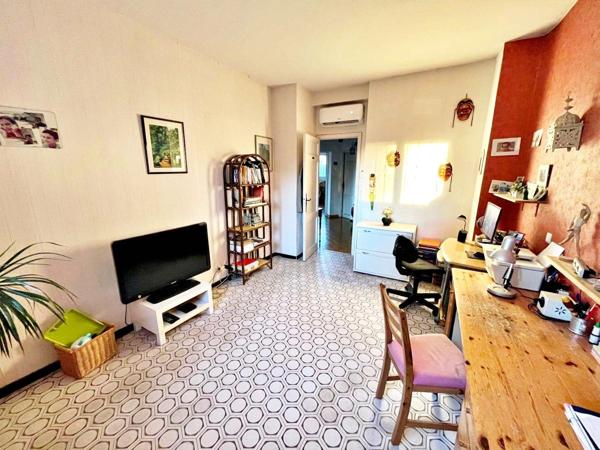 MARSEILLE 12EME - LES TROIS LUCS - PROPRIETE EXCEPTIONNELLE AVEC PISCINE - MAISON PRINICPALE ET APPARTEMENT 3 PIECES
