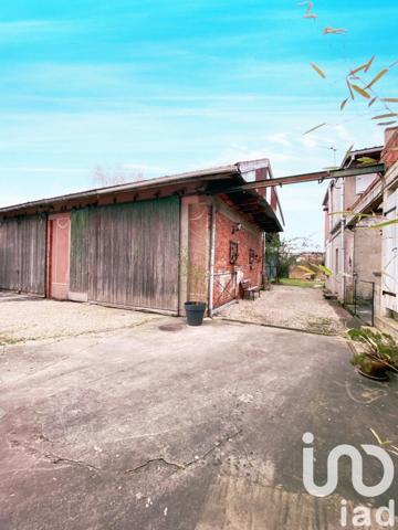 Maison traditionnelle 7 pièces de 230 m² à Vitry-le-François (51300)