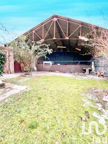 Maison traditionnelle 7 pièces de 230 m² à Vitry-le-François (51300)