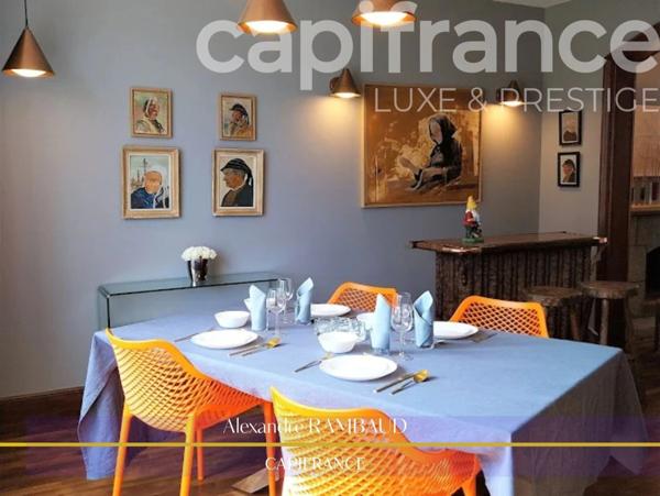 Propriété à vendre 17 pièces en plein centre de DOL DE BRETAGNE (35) - proche de Saint Malo