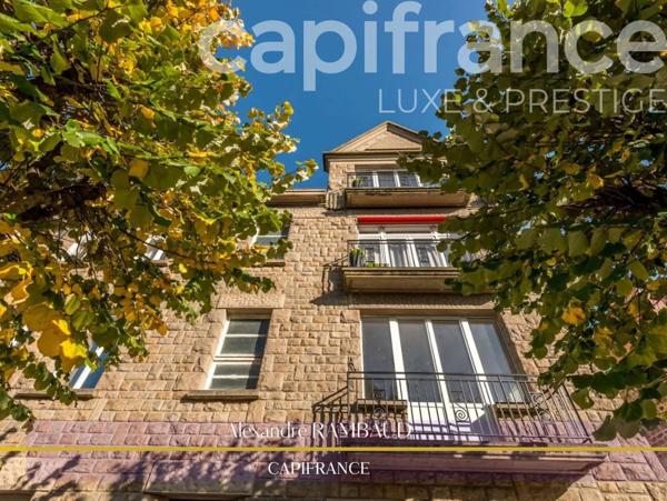 Propriété à vendre 17 pièces en plein centre de DOL DE BRETAGNE (35) - proche de Saint Malo