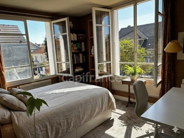 Maison à visiter sans tarder "coup de coeur" 8 pièces terrain 480 m² sans vis à vis