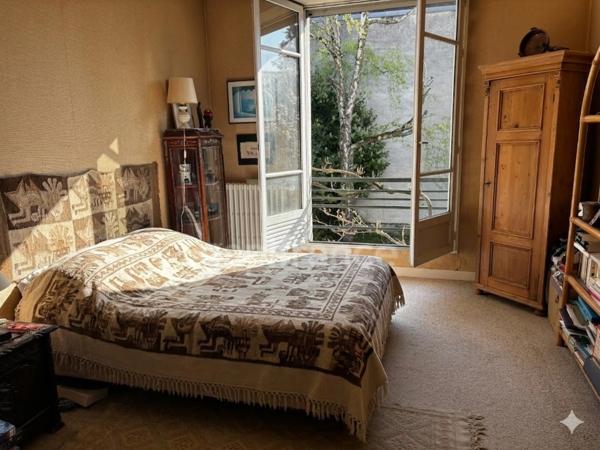 Maison à visiter sans tarder "coup de coeur" 8 pièces terrain 480 m² sans vis à vis