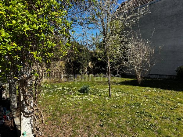 Maison à visiter sans tarder "coup de coeur" 8 pièces terrain 480 m² sans vis à vis