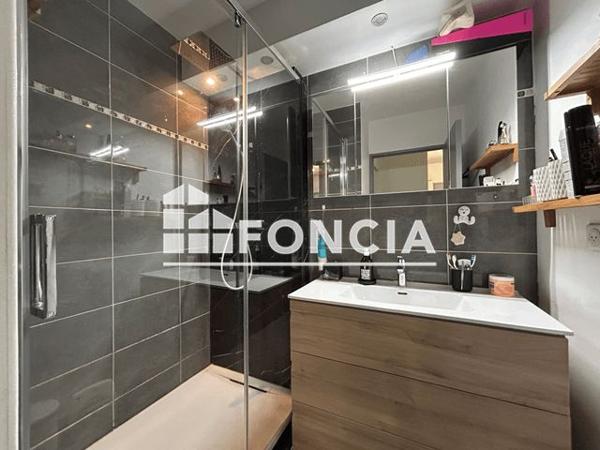 À vendre Appartement 3 pièces 72 m² - Nîmes 30900