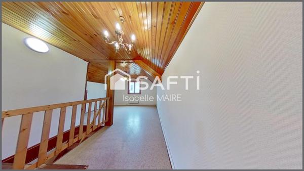 Maison individuelle avec véranda, garage et jardin