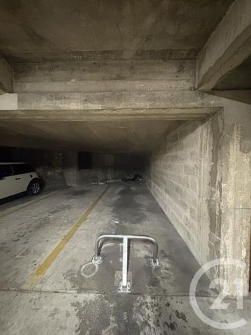 Parking à vendre  10 m2 PARIS - 75008