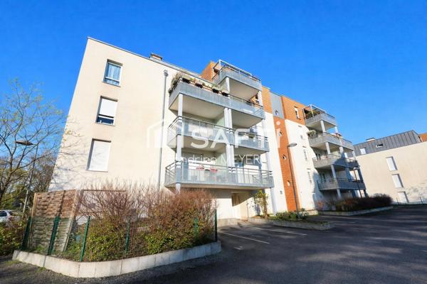 Superbe appartement F3 en attique, terrasse 24 m², balcon 9 m², garage en sous-sol, chauffage au sol