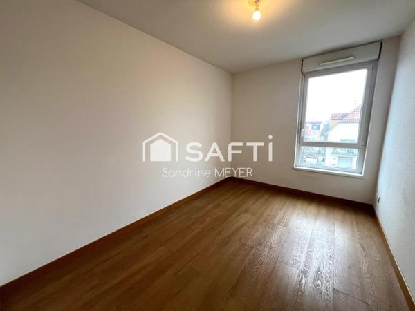 Superbe appartement F3 en attique, terrasse 24 m², balcon 9 m², garage en sous-sol, chauffage au sol