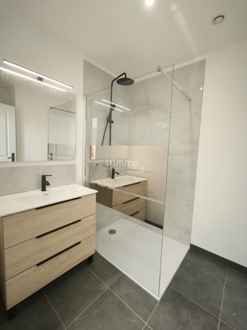 Maison de 110 m² R+1 - entièrement rénovée - Douzens