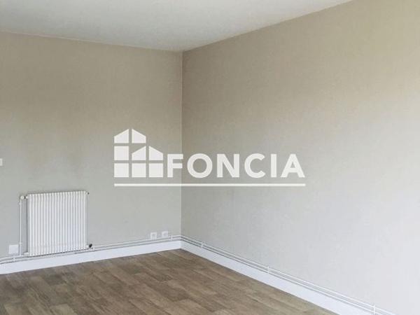 Location Appartement 4 pièces 100.09 m² - 10 RUE DE TRAYNES Tarbes 65000