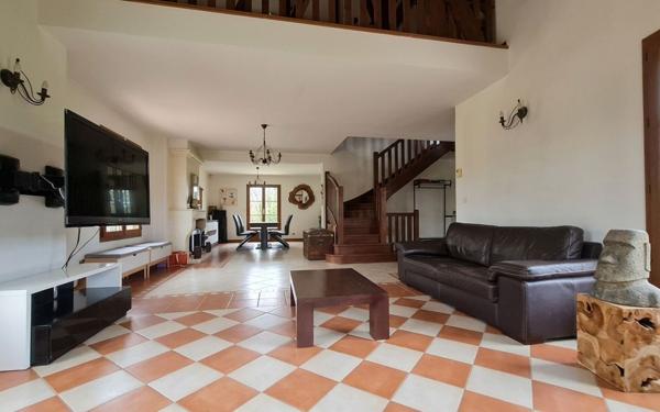 Maison à vendre    6 pièces •  Coulommiers
