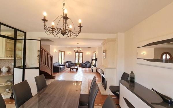 Maison à vendre    6 pièces •  Coulommiers