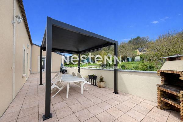 Longère familiale de 174 m² à vendre 6 chambres, garage et piscine à Montval-sur-Loir (72500)
