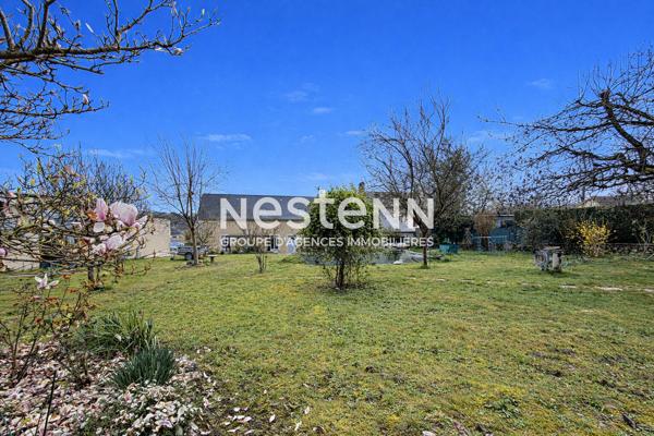 Longère familiale de 174 m² à vendre 6 chambres, garage et piscine à Montval-sur-Loir (72500)