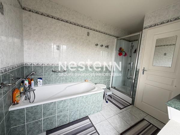 Longère familiale de 174 m² à vendre 6 chambres, garage et piscine à Montval-sur-Loir (72500)