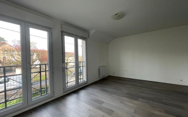 Appartement à louer    1 pièce • 24 m2 Dourdan