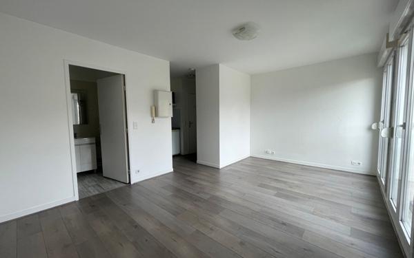 Appartement à louer    1 pièce • 24 m2 Dourdan