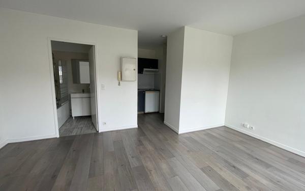 Appartement à louer    1 pièce • 24 m2 Dourdan