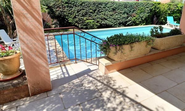 Uzès (30700) A vendre villa 6 minutes d'Uzès