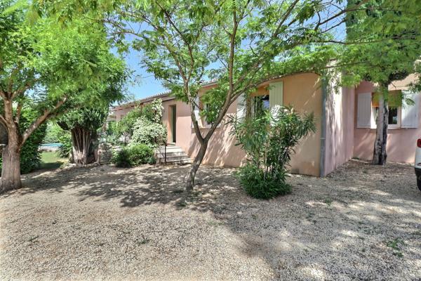 Uzès (30700) A vendre villa 6 minutes d'Uzès