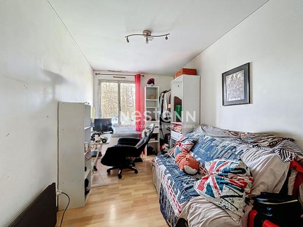 Proche Nonancourt maison plain-pied 5 pièces, terrain clos 1800m2, garage fermé