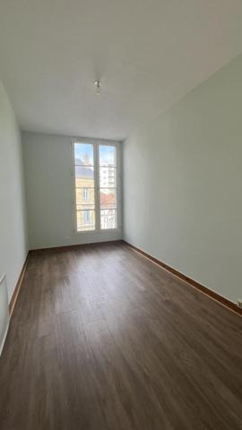 Appartement
                                                                                                                                                                                                                                                                                                                        3 pièce(s)                                                                                                                                                                                                          1 chambre(s)                                                                                                                                                                                                          52  m²