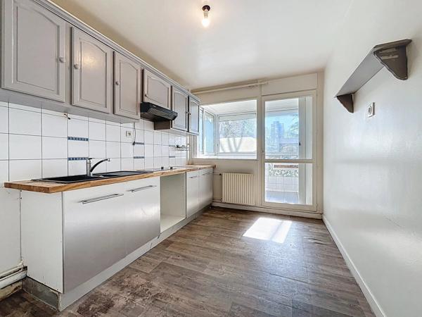 Vente                                                      Appartement
                        
                     2 pièces                      53 m2                     à Boissy-Saint-Léger