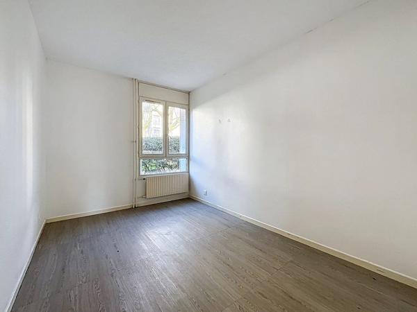 Vente                                                      Appartement
                        
                     2 pièces                      53 m2                     à Boissy-Saint-Léger