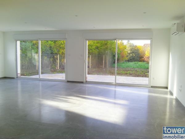 Maison
                                                                                                                                                                                                                                                                                                                        6 pièce(s)                                                                                                                                                                                                          3 chambre(s)                                                                                                                                                                                                          110  m²
