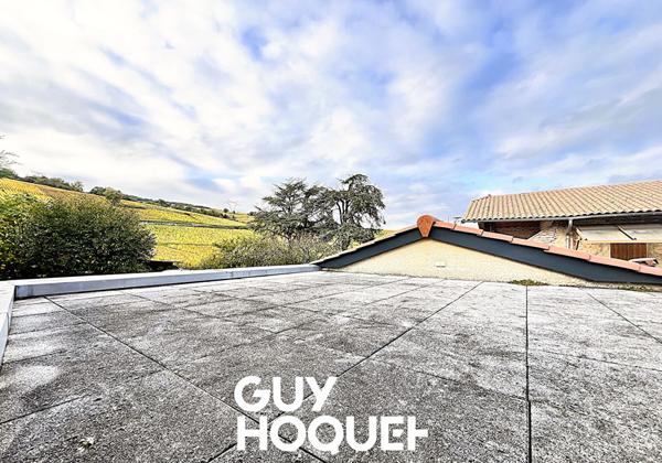 Propriété Viticole en Pierre - Deux Maisons + Dépendances et Terrain - 71960 FUISSE