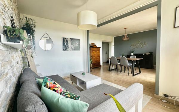 Appartement à vendre    4 pièces • 80 m2 Le Bouscat
