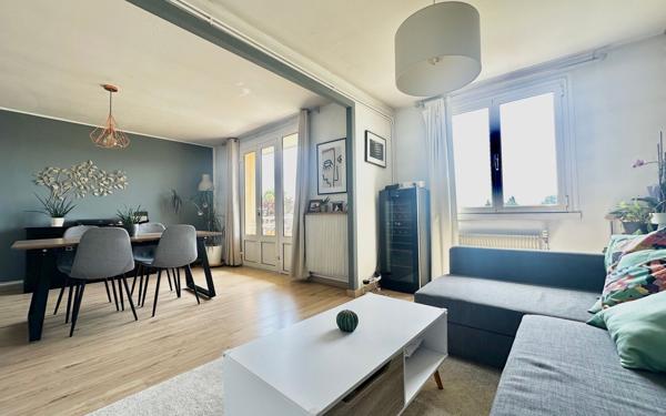 Appartement à vendre    4 pièces • 80 m2 Le Bouscat