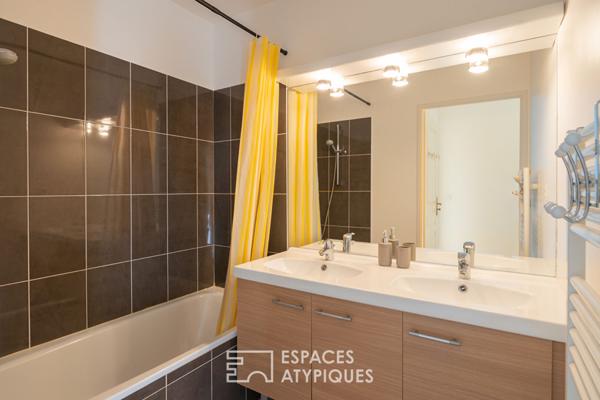 Appartement dernier étage avec vue dominante sur les vignes