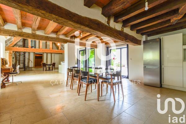 Maison 8 pièces de 330 m² à Cour-Cheverny (41700)
